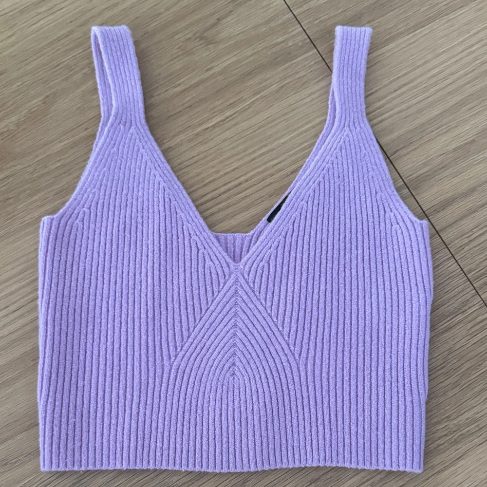 Lavender Cashmere Ribbed Knit Women's Crop Top - Picture 1 of 2
